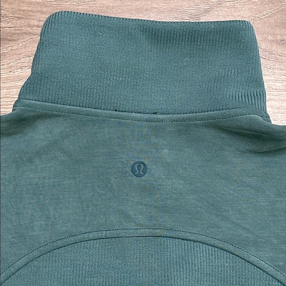 Lululemon Brushed Softstreme Ribbed Half Zip Pullover Green Jasper (Flaw) Size 4 - Picture 8 of 15